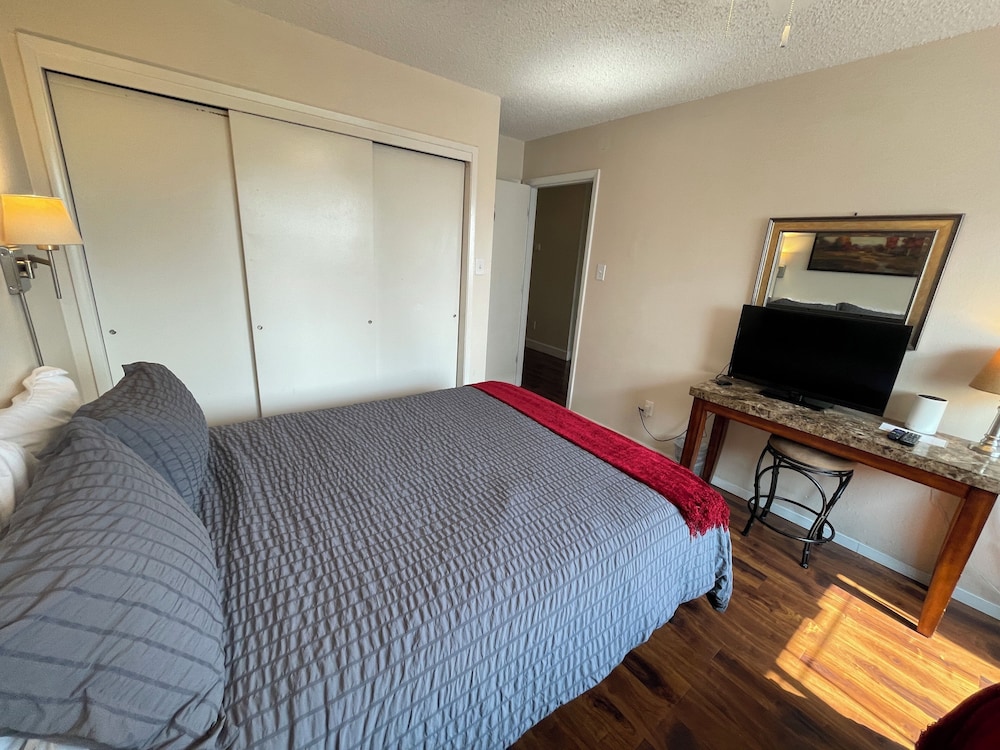 Arctic Fox Inn