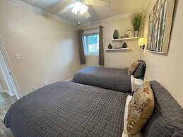 Arctic Fox Inn