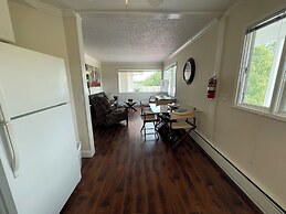 Arctic Fox Inn