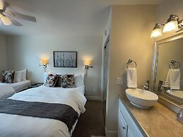 Arctic Fox Inn