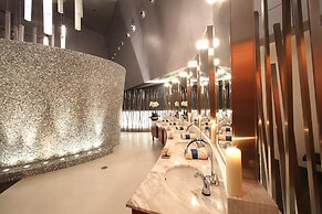 Oryx Airport Hotel