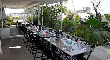 AD1 Hotel Mandalay
