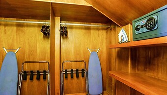 Aldea Thai by Stella Rentals