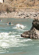KUMSHEEN Rafting Resort