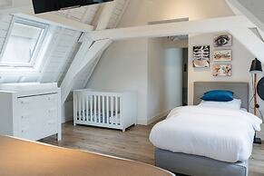 Eye Hotel