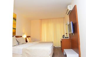 Side Nossa Hotel