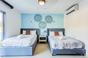 Mareazul by Stella Rentals