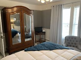 Come From Away B&B Inn