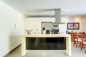 NICK PRICE by Stella Rentals