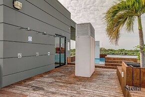 NICK PRICE by Stella Rentals