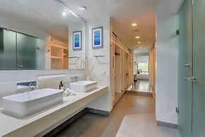NICK PRICE by Stella Rentals