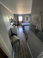 Pines Motel