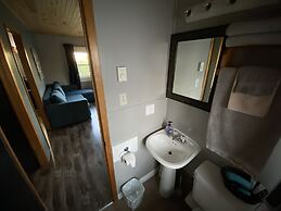 Pines Motel