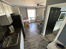 Pines Motel