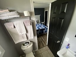 Pines Motel