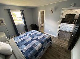 Pines Motel