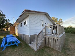 Pines Motel