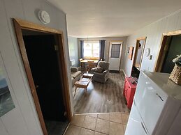 Pines Motel