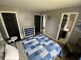 Pines Motel