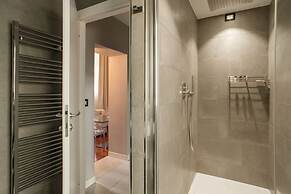 Les Fleurs Luxury House