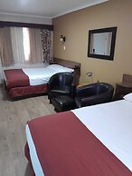 Travellers Motel