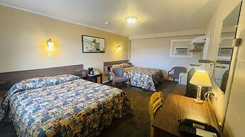 Travellers Motel