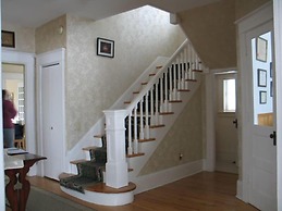 Downtown Bed And Breakfast