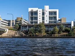 Mercure Sunshine Coast Kawana Waters