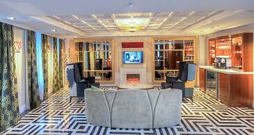 Madera Hollywood
