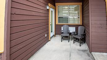 Timberline Lodges by Fernie Lodging Co