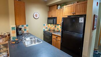 Timberline Lodges by Fernie Lodging Co