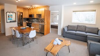 Timberline Lodges by Fernie Lodging Co