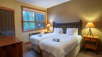 Timberline Lodges by Fernie Lodging Co