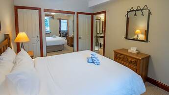 Timberline Lodges by Fernie Lodging Co