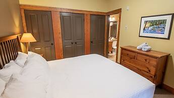 Timberline Lodges by Fernie Lodging Co