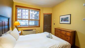 Timberline Lodges by Fernie Lodging Co