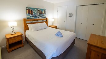 Timberline Lodges by Fernie Lodging Co