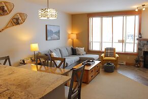 Timberline Lodges by Fernie Lodging Co