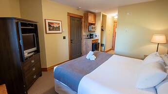 Timberline Lodges by Fernie Lodging Co