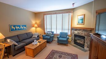 Timberline Lodges by Fernie Lodging Co