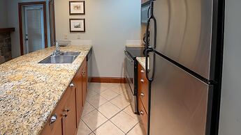 Timberline Lodges by Fernie Lodging Co