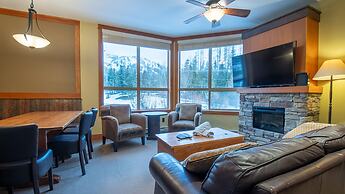 Timberline Lodges by Fernie Lodging Co