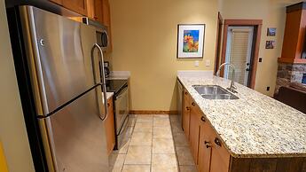Timberline Lodges by Fernie Lodging Co