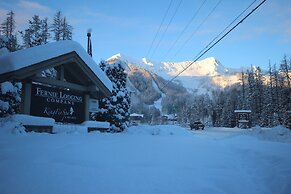 Timberline Lodges by Fernie Lodging Co