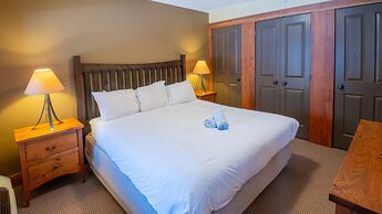 Timberline Lodges by Fernie Lodging Co