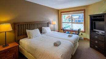 Timberline Lodges by Fernie Lodging Co