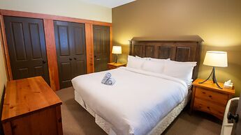 Timberline Lodges by Fernie Lodging Co