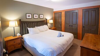 Timberline Lodges by Fernie Lodging Co