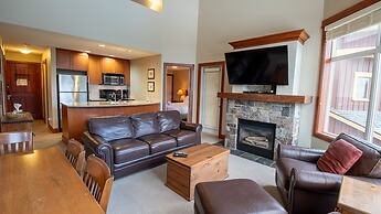 Timberline Lodges by Fernie Lodging Co