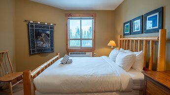 Timberline Lodges by Fernie Lodging Co